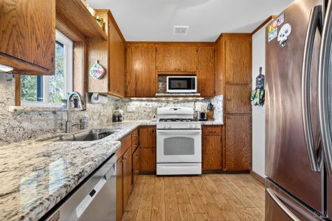 30 Manzanita Avenue Novato CA 94945