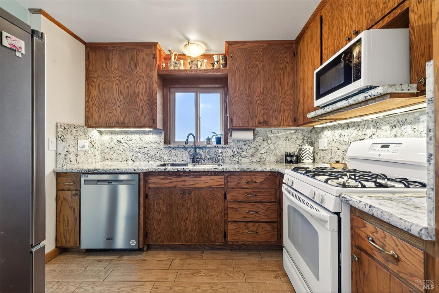 30 Manzanita Avenue Novato CA 94945