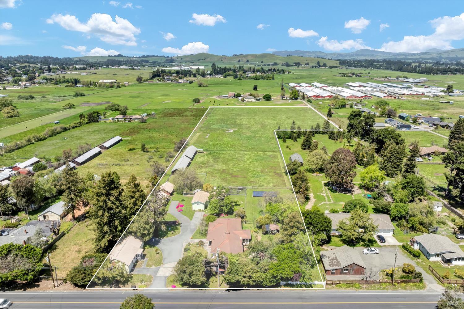 3234 Skillman Lane Petaluma CA 94952