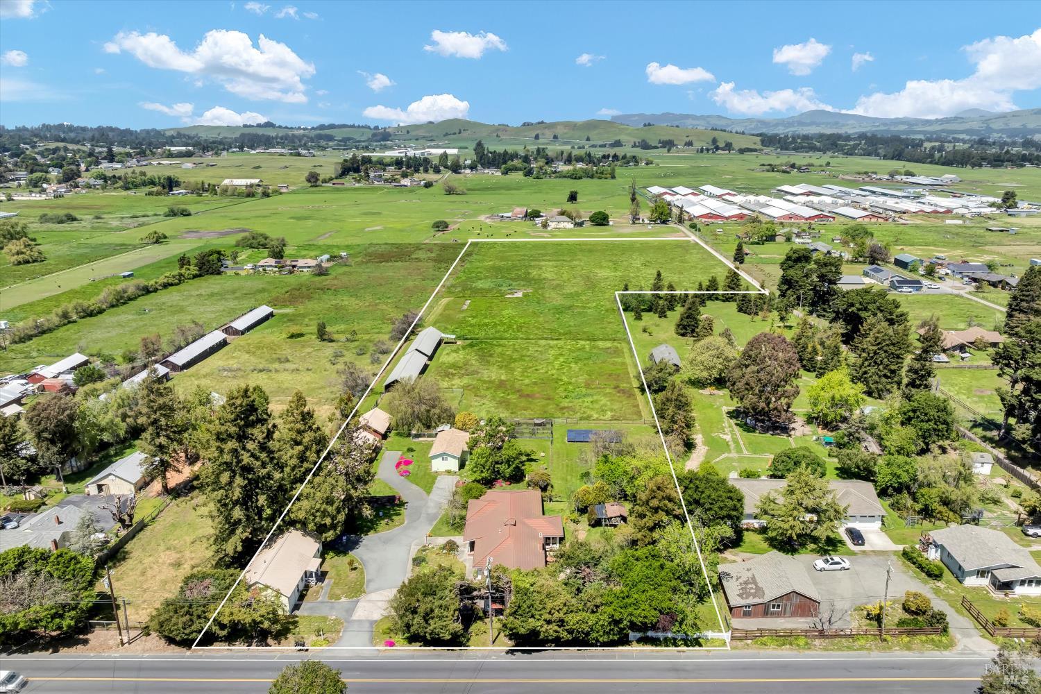 3234 Skillman Lane Petaluma CA 94952