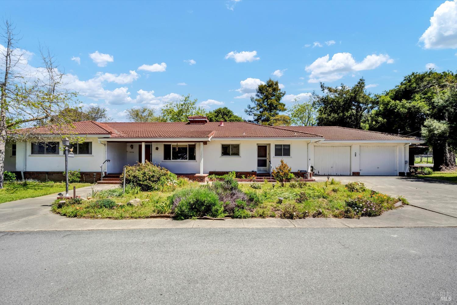 3234 Skillman Lane Petaluma CA 94952