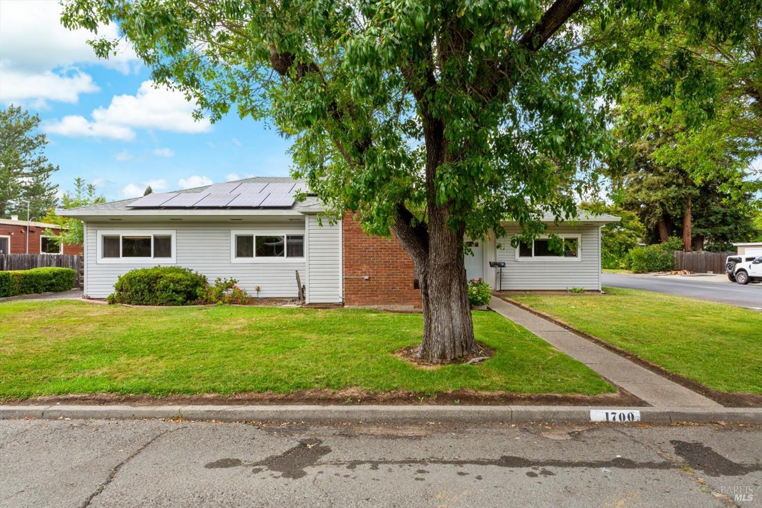 1700 Sierra Avenue Napa CA 94558