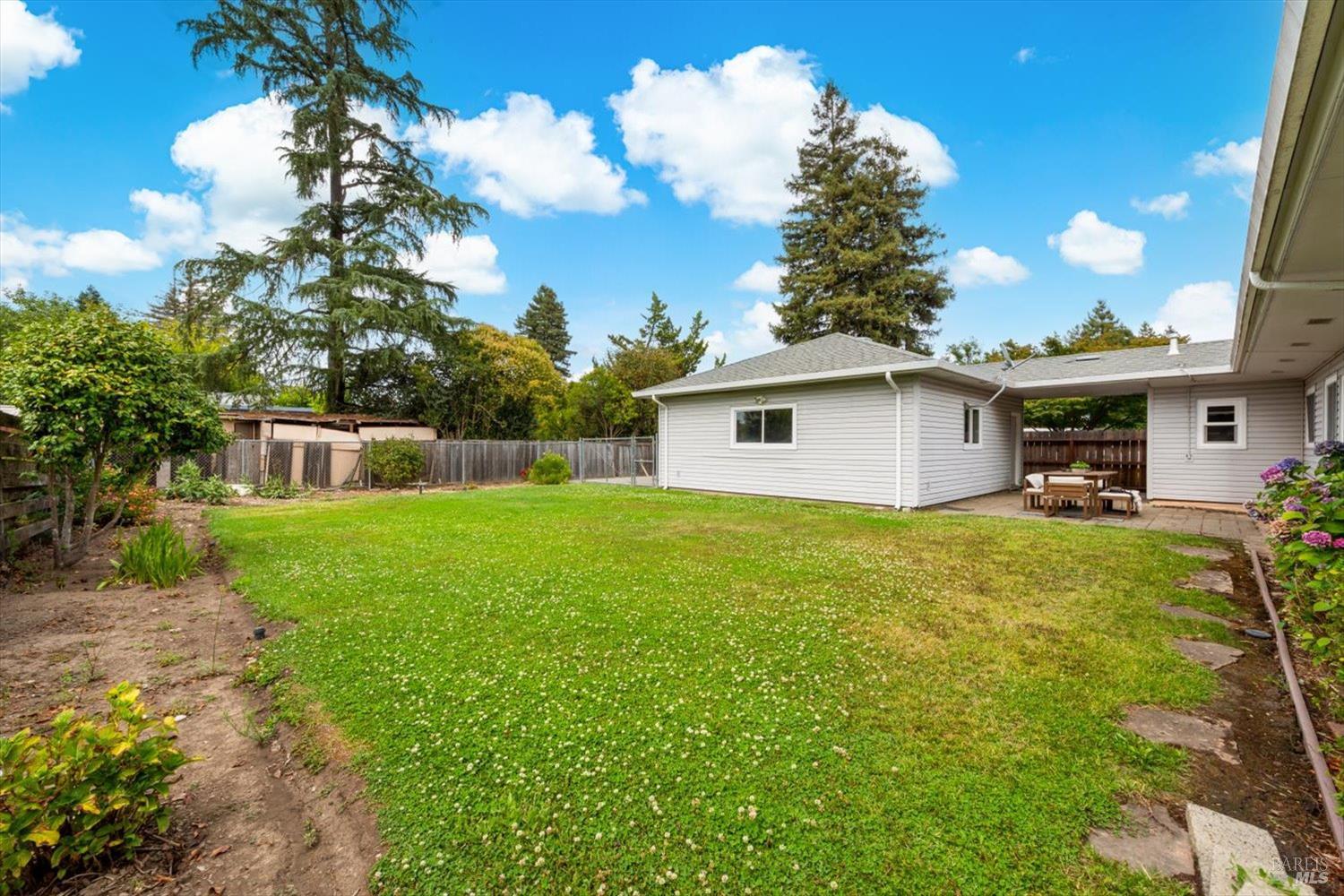 1700 Sierra Avenue Napa CA 94558