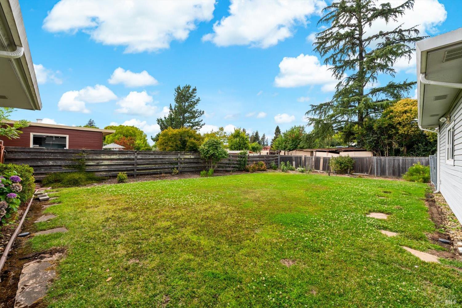 1700 Sierra Avenue Napa CA 94558
