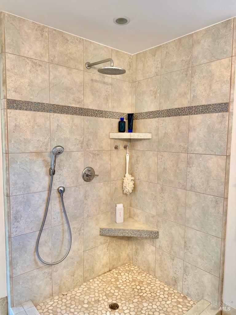 44 Robinhood Drive San Rafael CA 94901