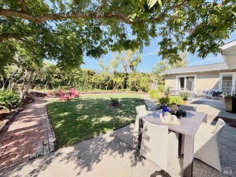 44 Robinhood Drive San Rafael CA 94901