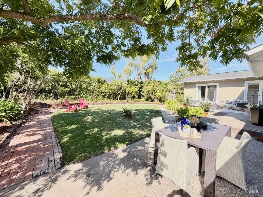 44 Robinhood Drive San Rafael CA 94901