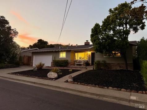 44 Robinhood Drive San Rafael CA 94901