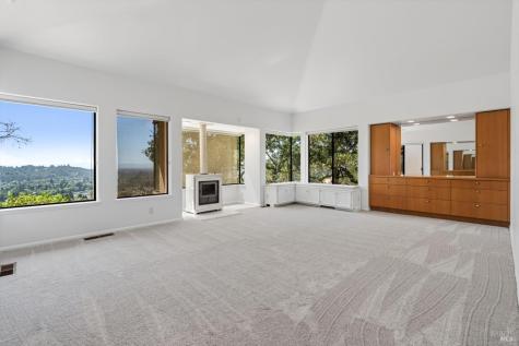 4800 Skycrest Way Santa Rosa CA 95405