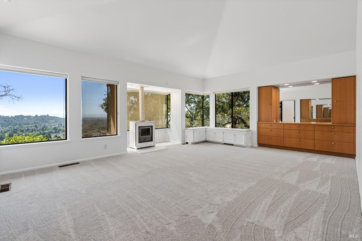 4800 Skycrest Way Santa Rosa CA 95405