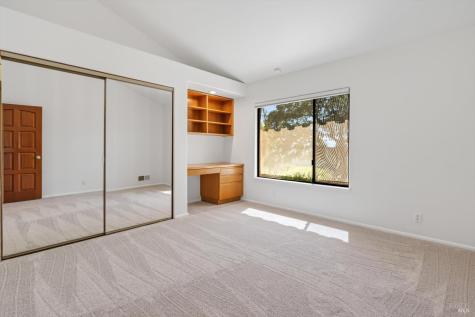 4800 Skycrest Way Santa Rosa CA 95405