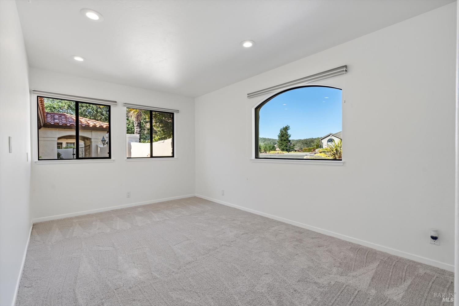 4800 Skycrest Way Santa Rosa CA 95405