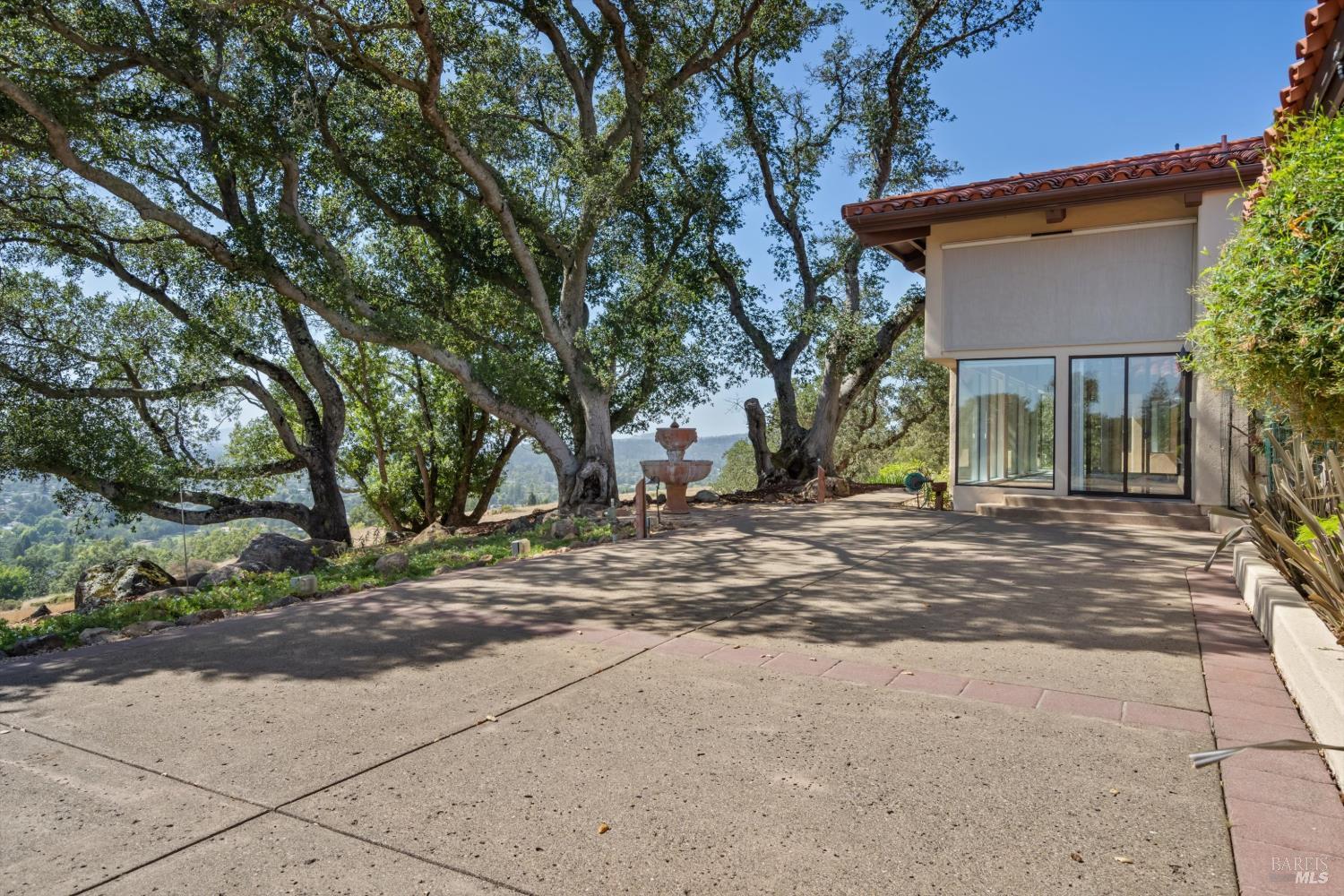4800 Skycrest Way Santa Rosa CA 95405