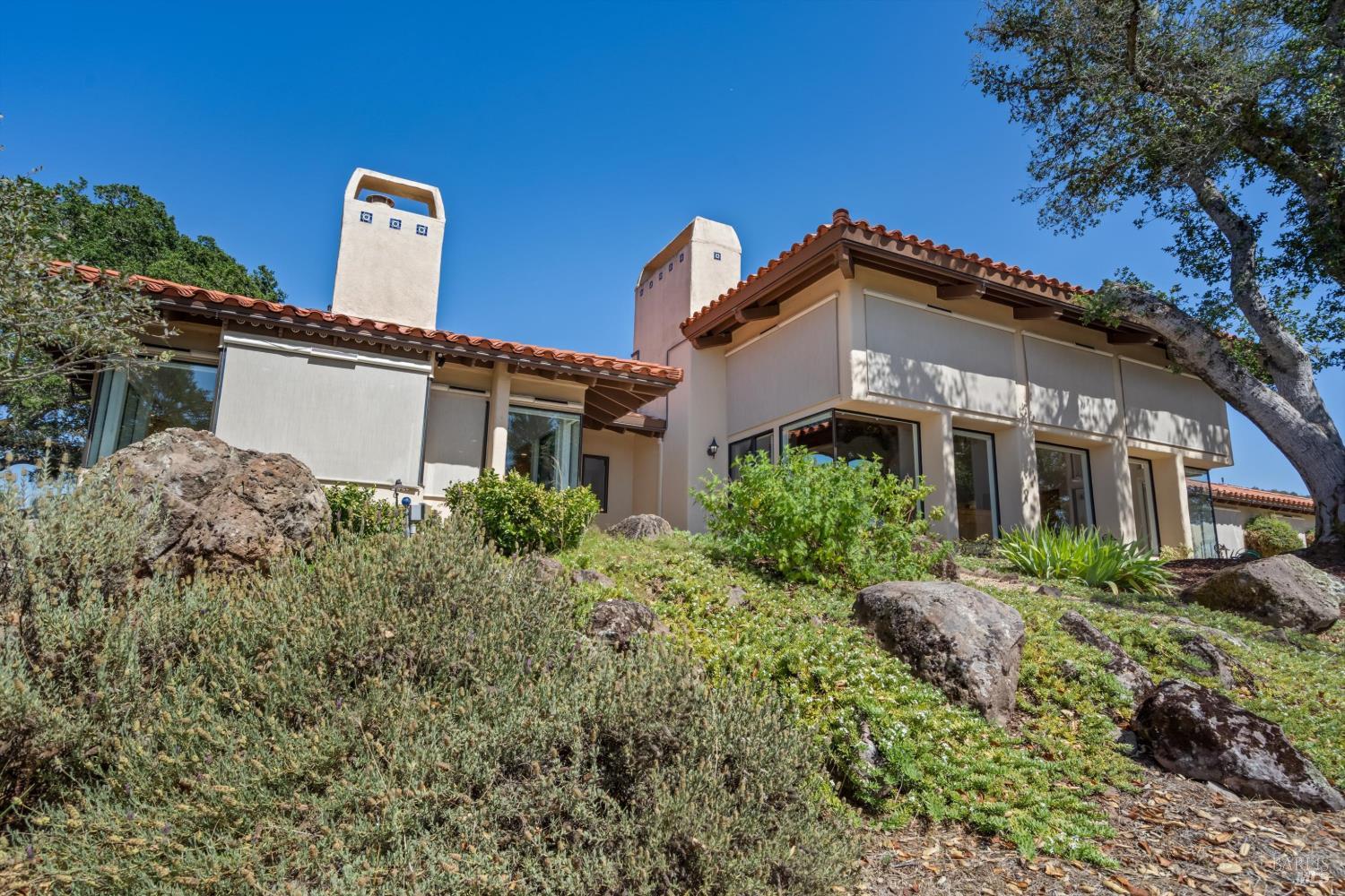 4800 Skycrest Way Santa Rosa CA 95405
