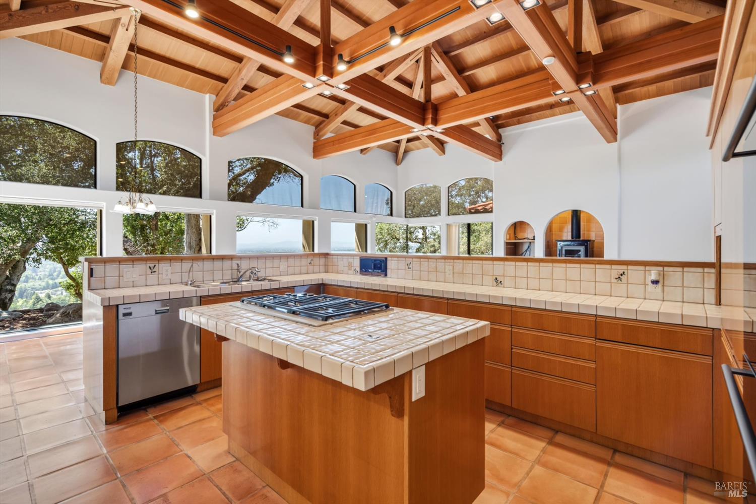4800 Skycrest Way Santa Rosa CA 95405