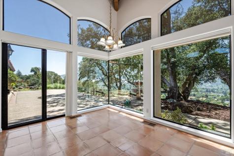 4800 Skycrest Way Santa Rosa CA 95405