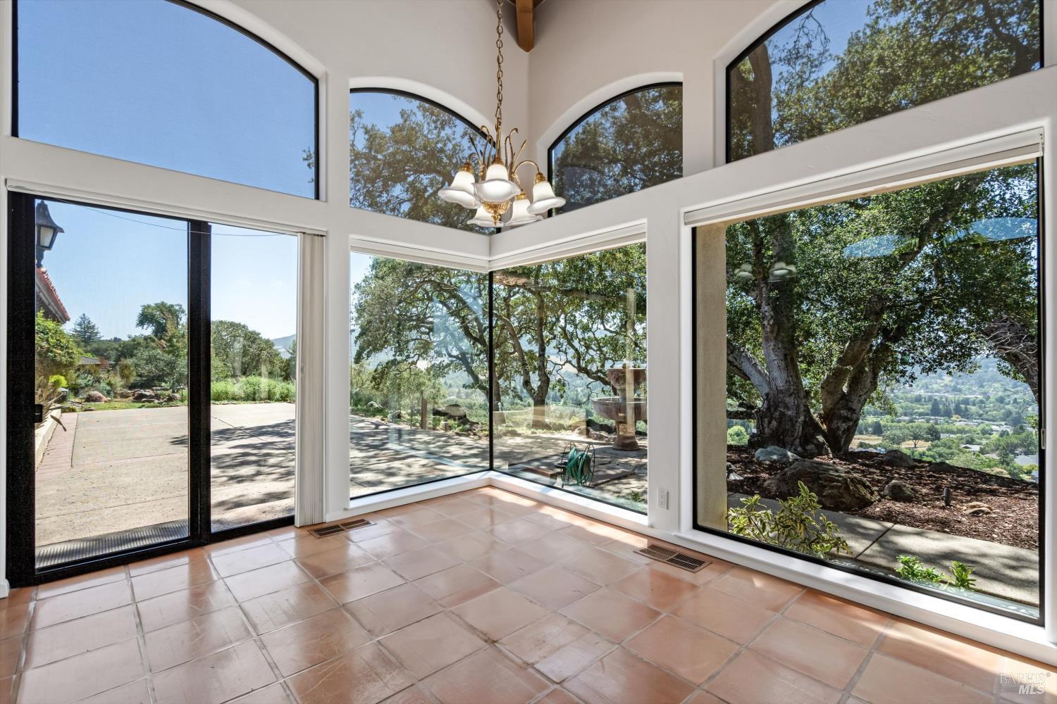 4800 Skycrest Way Santa Rosa CA 95405