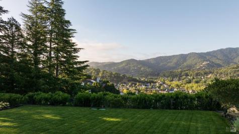 32 Oak View Court Novato CA 94947