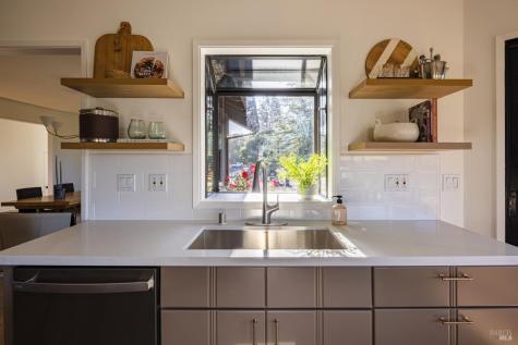 32 Oak View Court Novato CA 94947