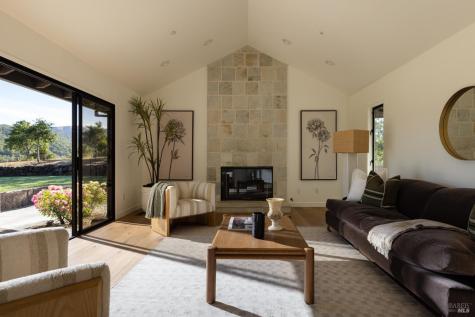 32 Oak View Court Novato CA 94947
