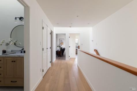 32 Oak View Court Novato CA 94947