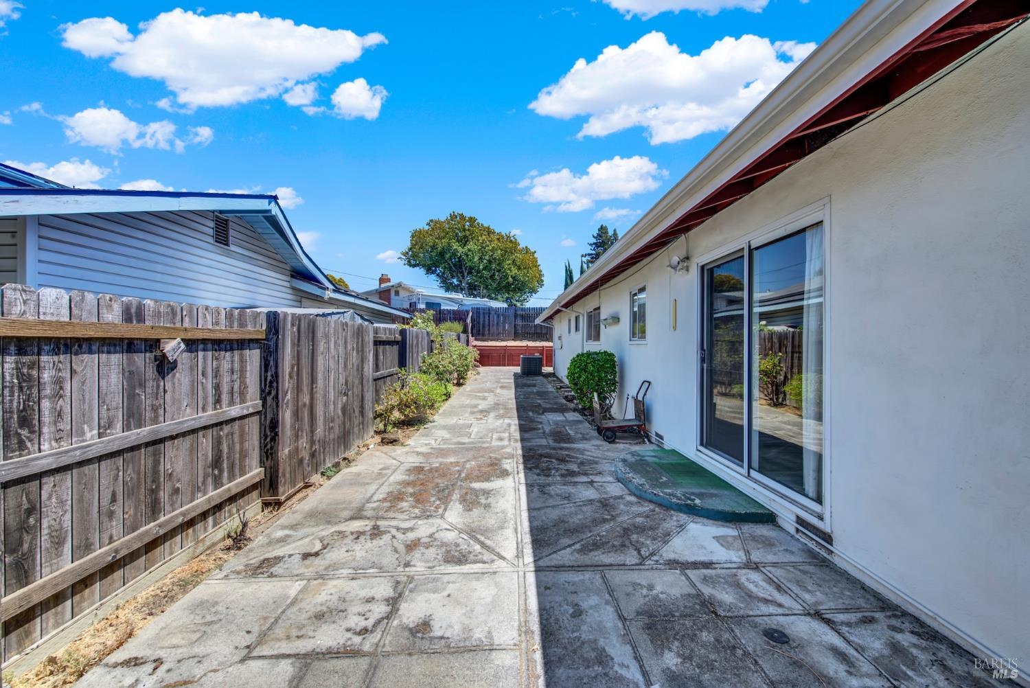 1360 Avon Way Fairfield CA 94533