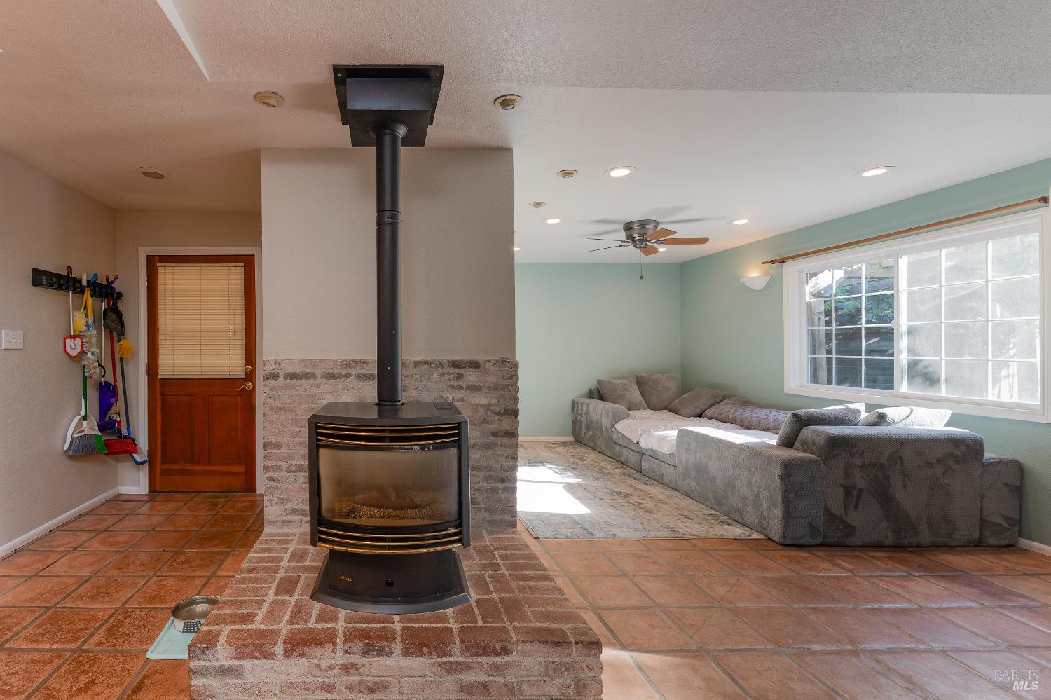 832 Alice Avenue Ukiah CA 95482