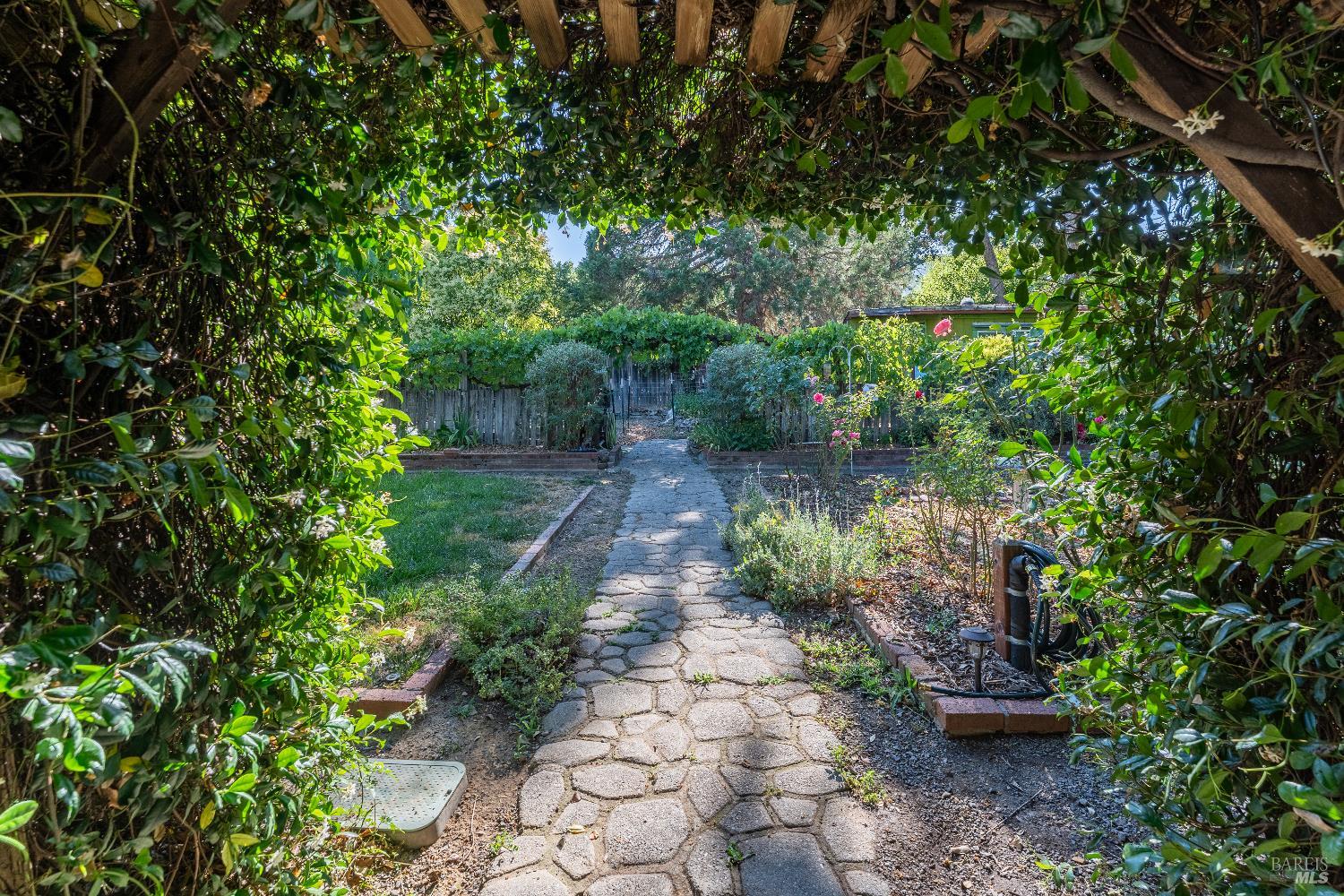 832 Alice Avenue Ukiah CA 95482