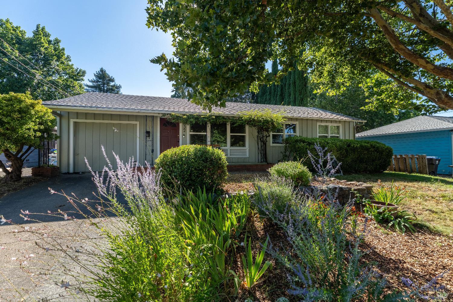 832 Alice Avenue Ukiah CA 95482