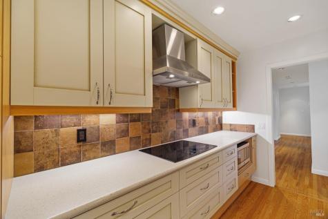 463 Calle De La Mesa Novato CA 94949