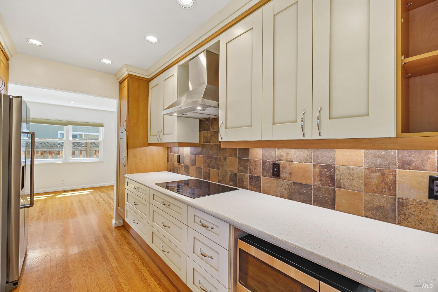 463 Calle De La Mesa Novato CA 94949