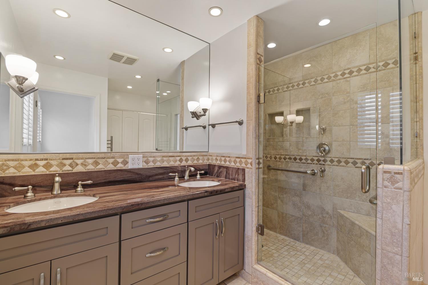 463 Calle De La Mesa Novato CA 94949