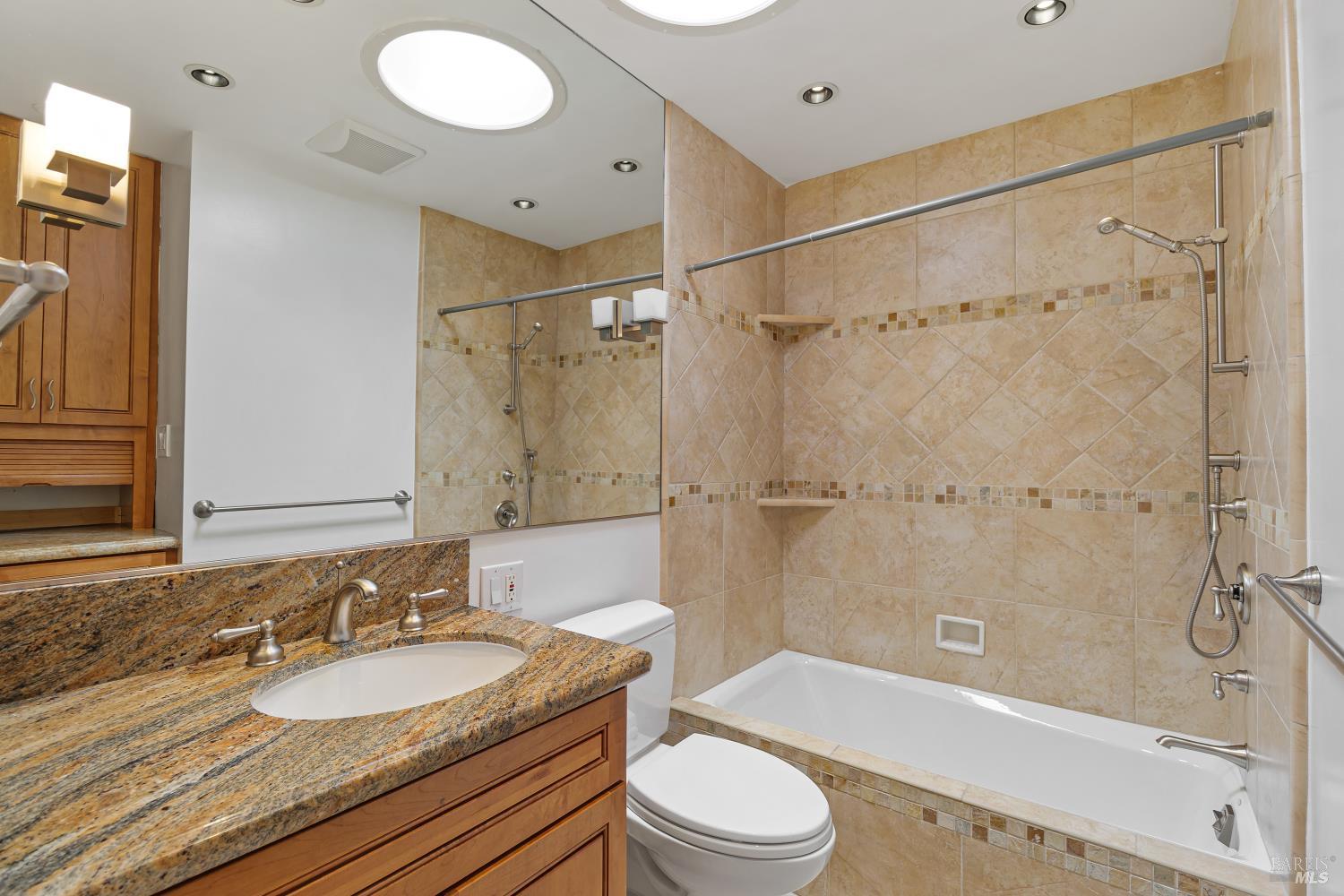 463 Calle De La Mesa Novato CA 94949