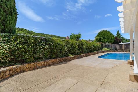463 Calle De La Mesa Novato CA 94949