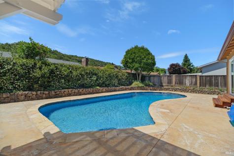 463 Calle De La Mesa Novato CA 94949