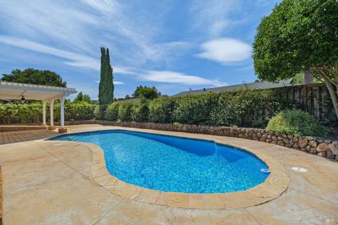463 Calle De La Mesa Novato CA 94949