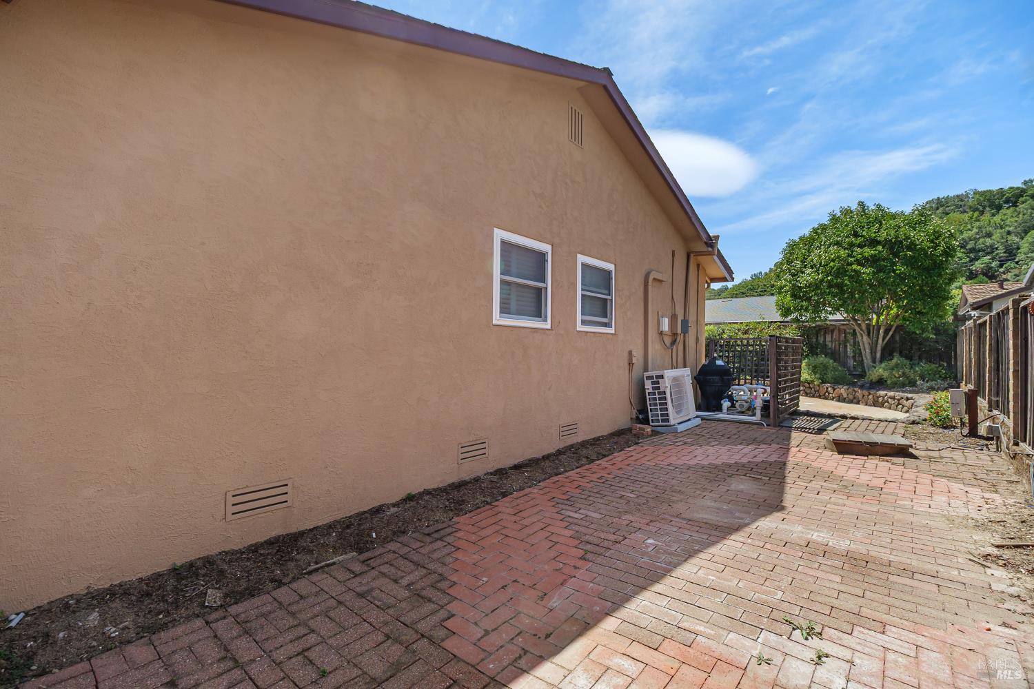 463 Calle De La Mesa Novato CA 94949