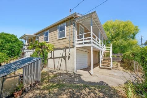 18696 Manzanita Road Sonoma CA 95476