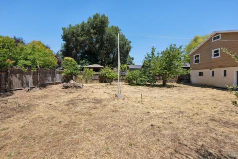 18696 Manzanita Road Sonoma CA 95476