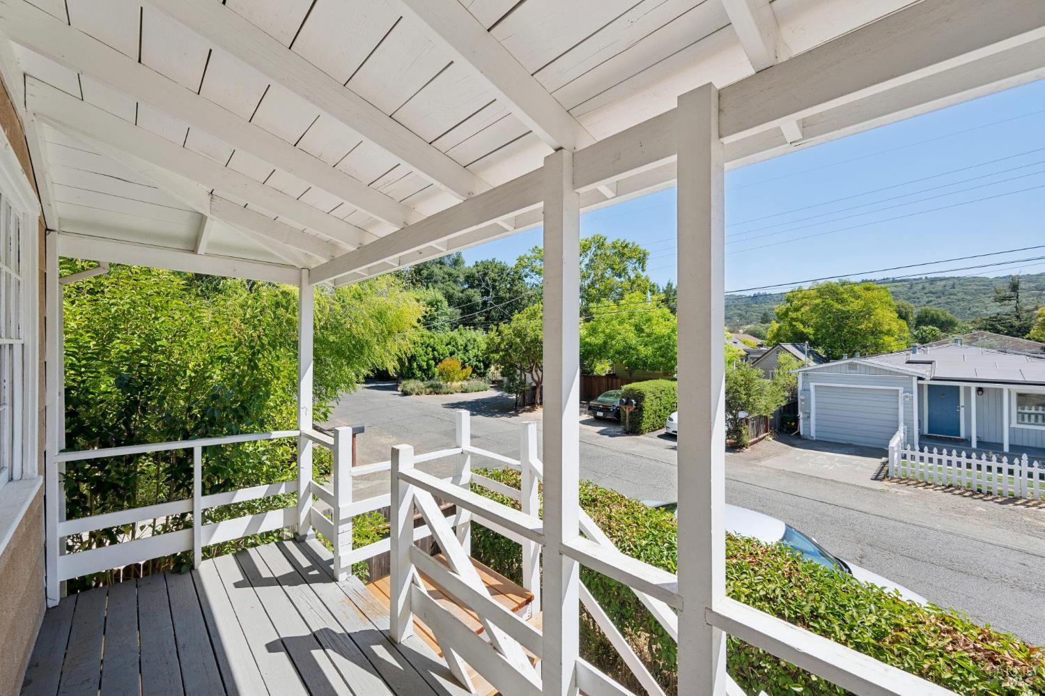 18696 Manzanita Road Sonoma CA 95476