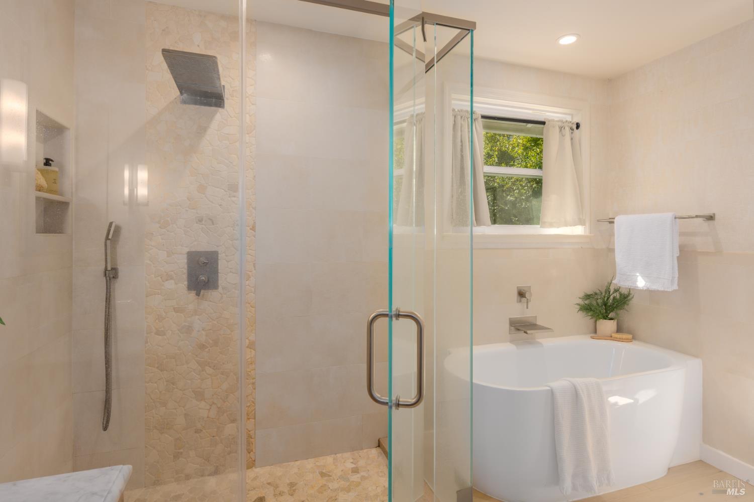 1115 Craig Avenue Sonoma CA 95476