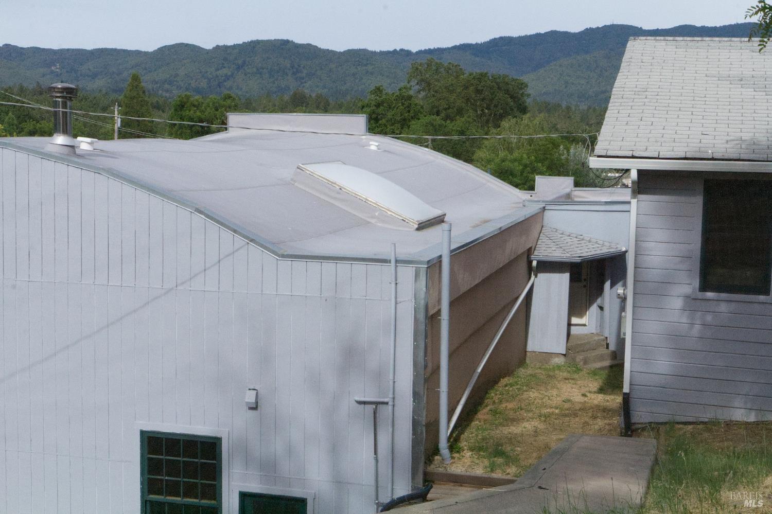 45021 N Highway 101 Laytonville CA 95454