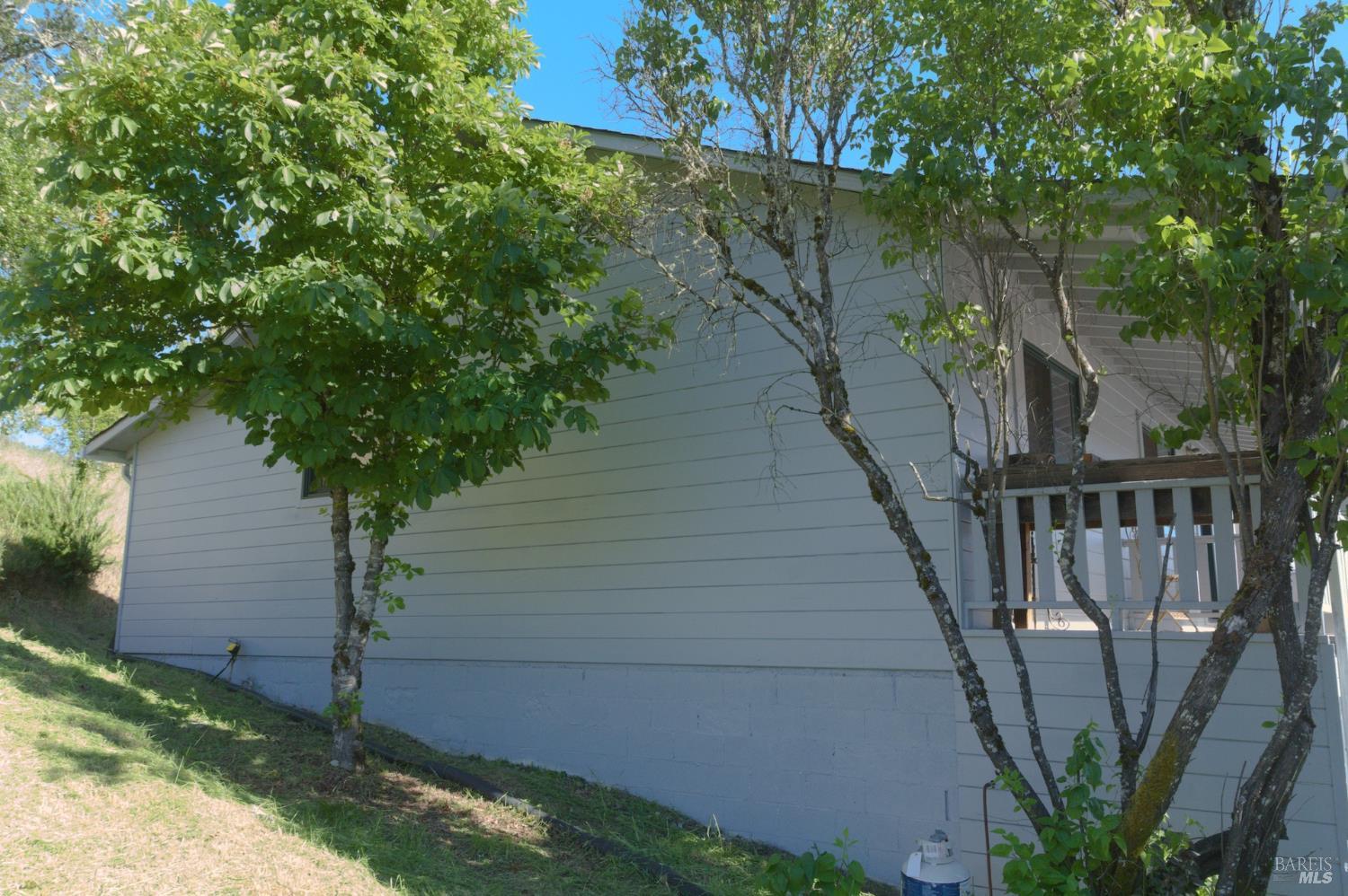 45021 N Highway 101 Laytonville CA 95454