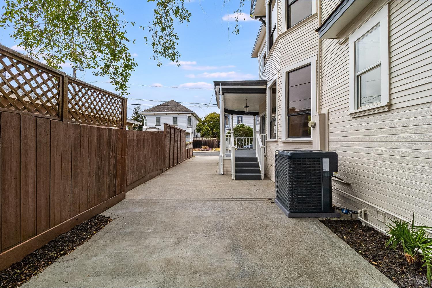 205 Solano Street Suisun City CA 94585