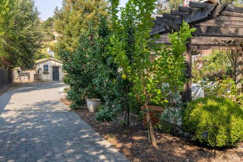 1846 Indian Valley Road Novato CA 94947