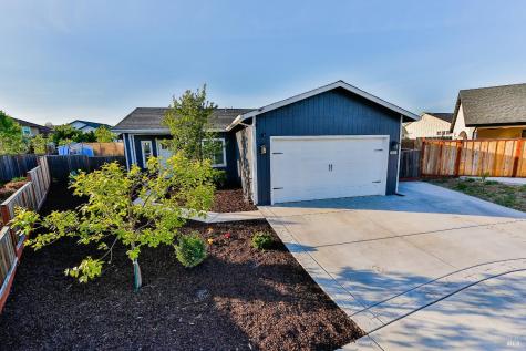 1331 Ridgecrest Court Santa Rosa CA 95403