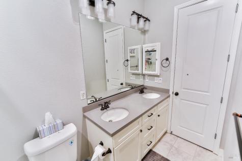1331 Ridgecrest Court Santa Rosa CA 95403