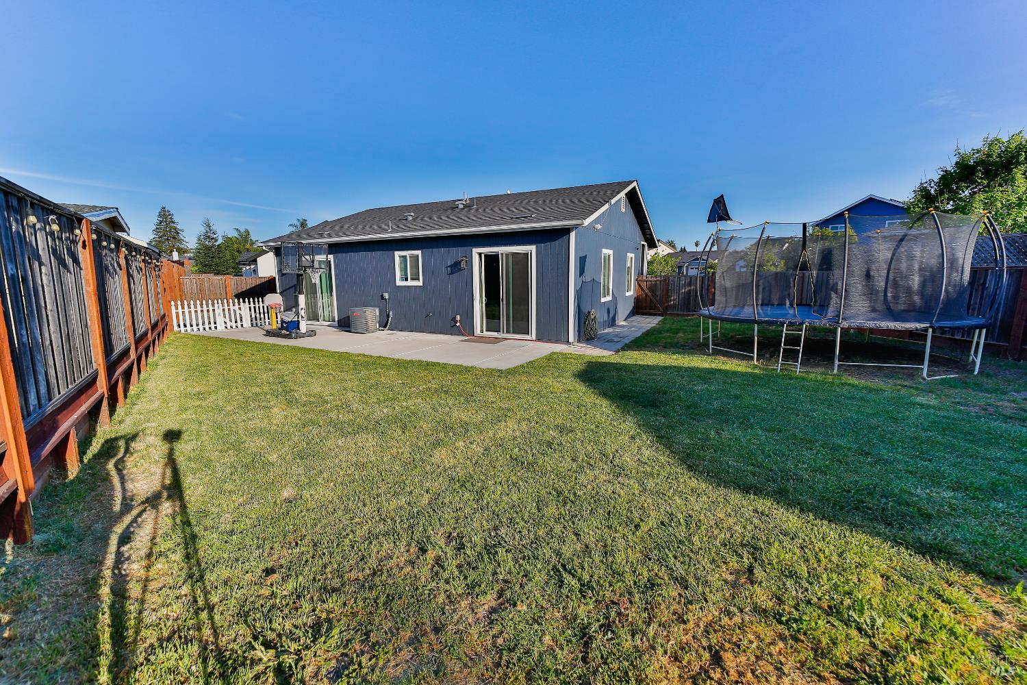 1331 Ridgecrest Court Santa Rosa CA 95403