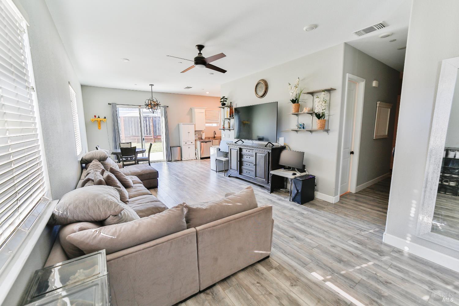 1331 Ridgecrest Court Santa Rosa CA 95403