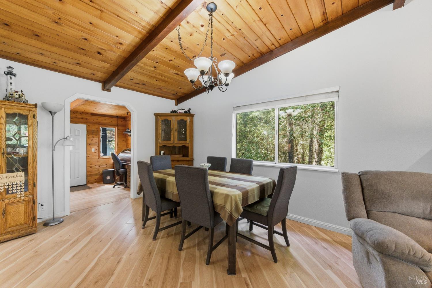 31300 Sherwood Road Willits CA 95490